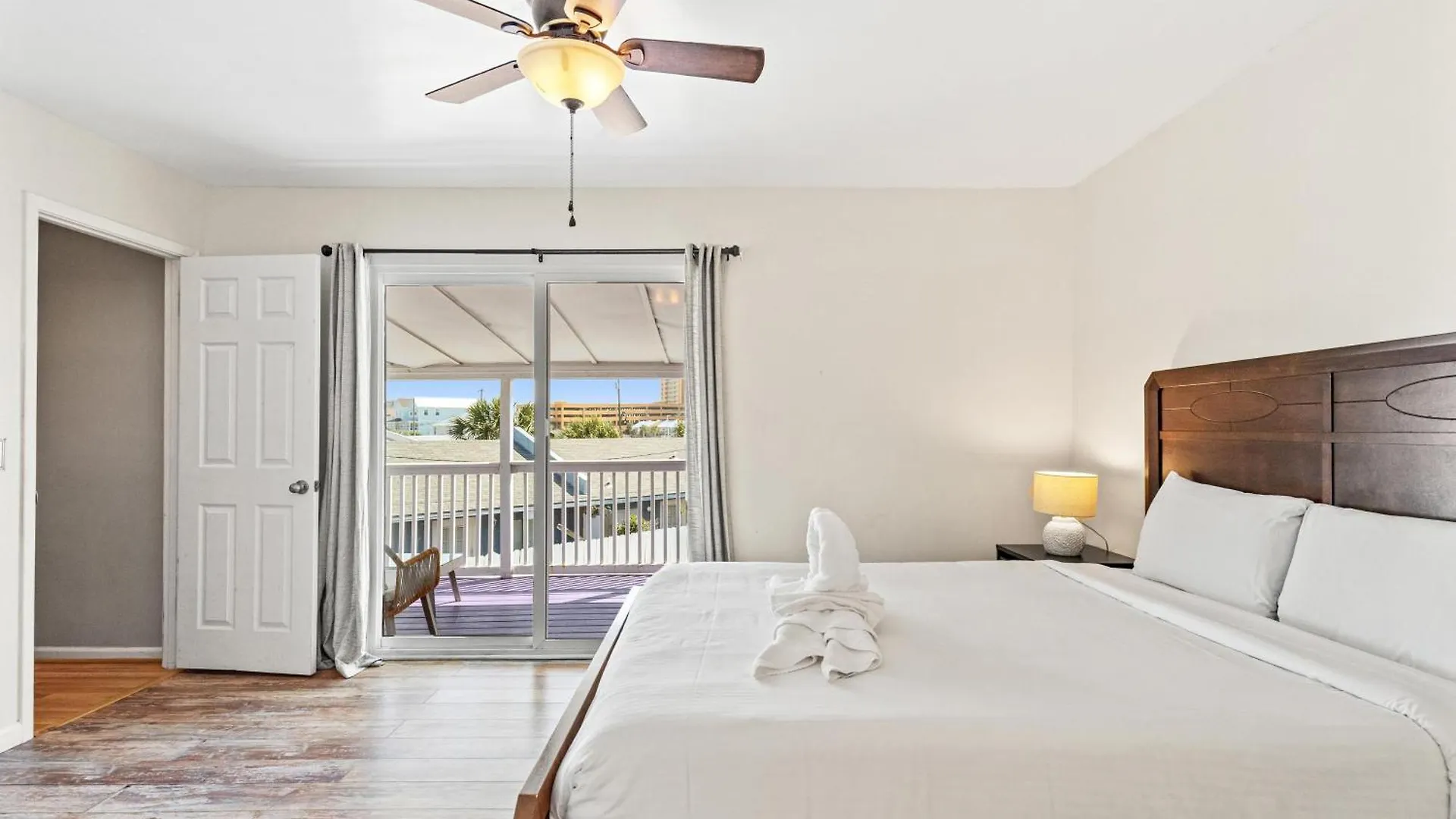5218 Beach Dr C Panama City Beach 0*,